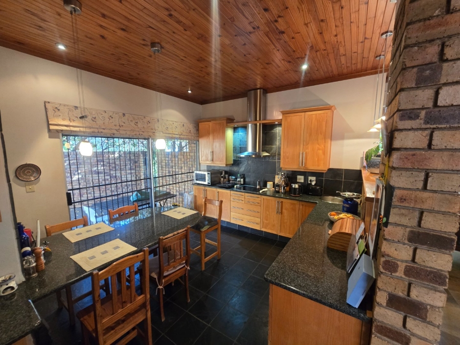 4 Bedroom Property for Sale in Heuwelsig Free State